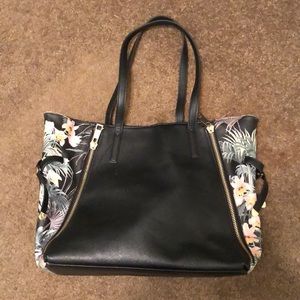 Tote bag- black and floral